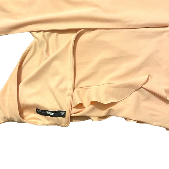 CHETTA B pink blush v-neck ruffle dress size 10 - Picture 6 of 6